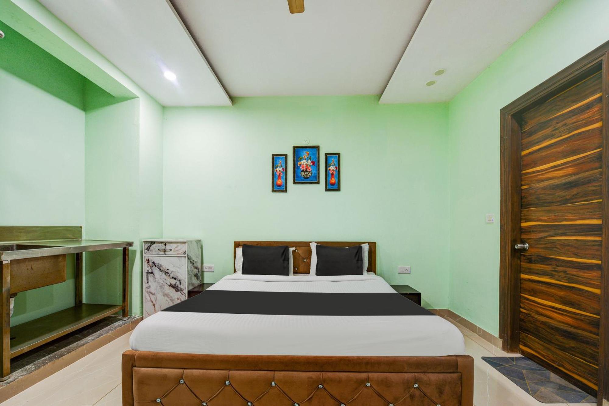 Hotel O Ridge Way Stays Фаридабад Экстерьер фото