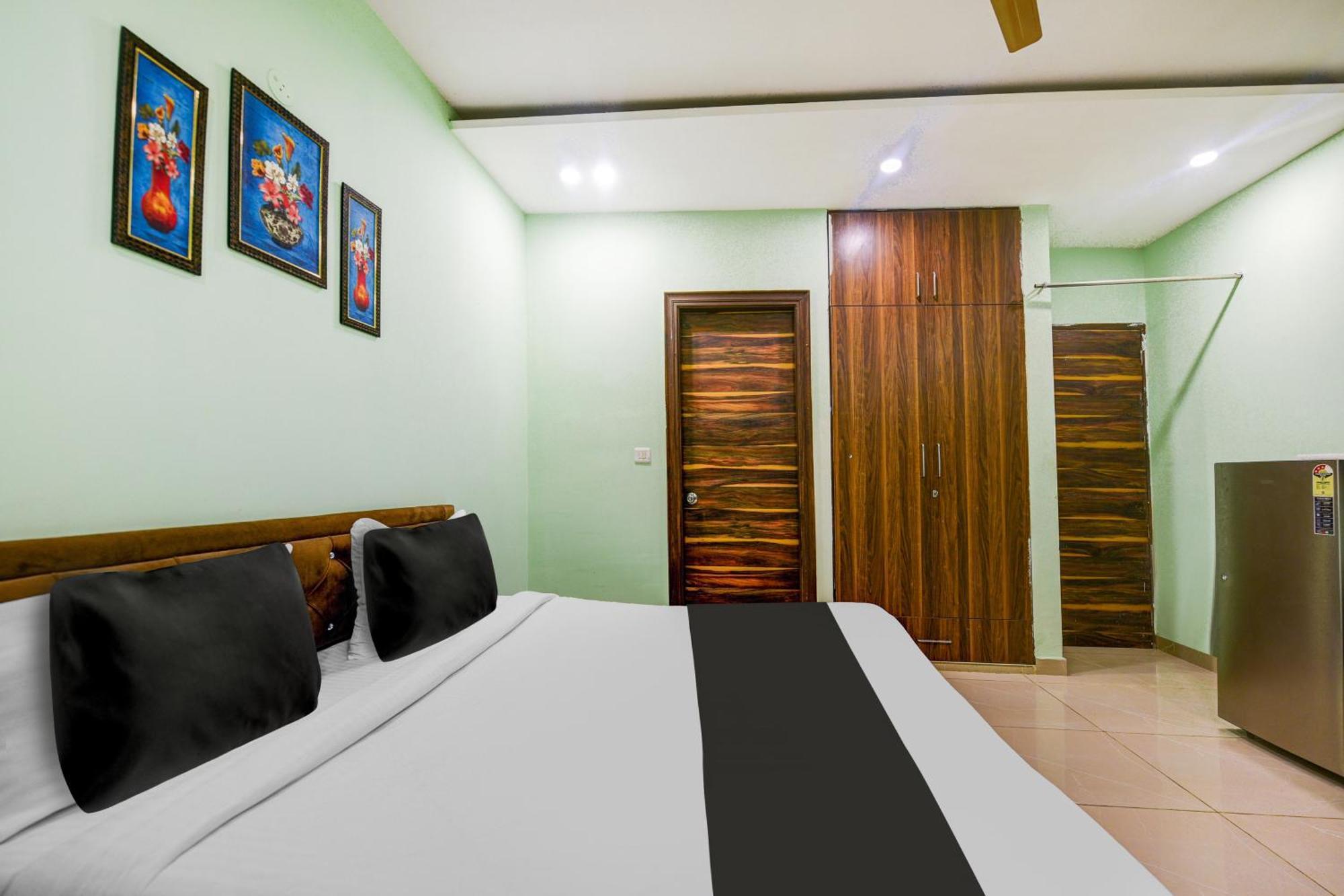 Hotel O Ridge Way Stays Фаридабад Экстерьер фото